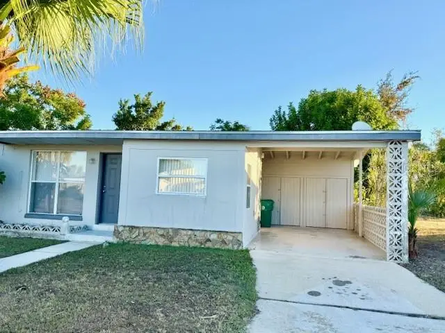 21363 Gladis Avenue, Port Charlotte, FL 33952 - Image #2