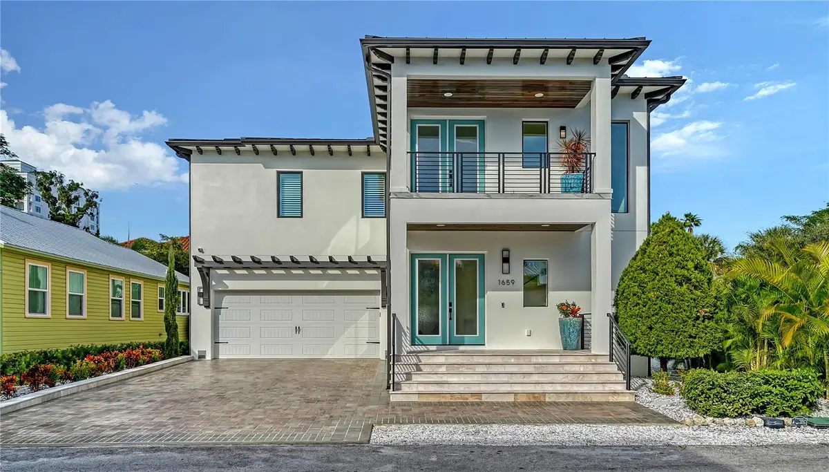 1659 Devonshire Lane, Sarasota, FL 34236 - Image #1