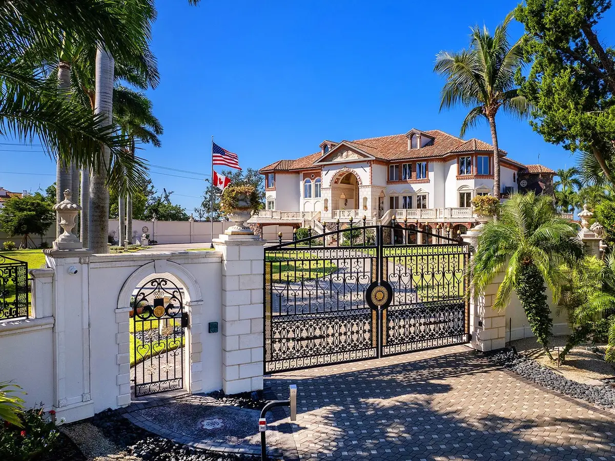 1310 S Lake Shore Drive, Sarasota, FL 34231 - Image #1