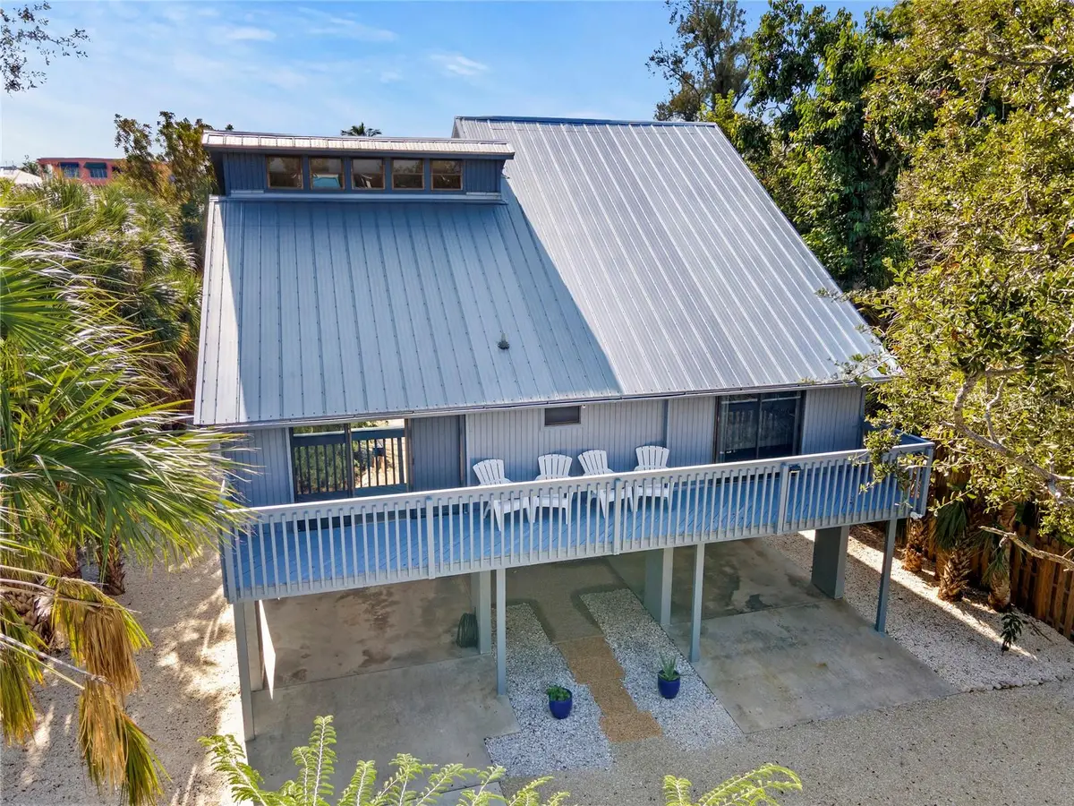 356 Island Circle, Sarasota, FL 34242 - Image #1