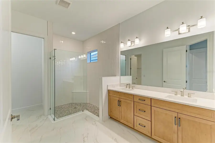 3303 Vicenza Ct, Lakewood Ranch, FL 34211 - Image #2