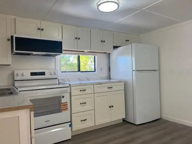 10315 Cortez Rd W #1B, Bradenton, FL 34210 - Image #2