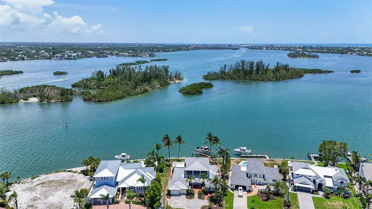 878 Freeling Drive, Sarasota, FL 34242 - Image #1