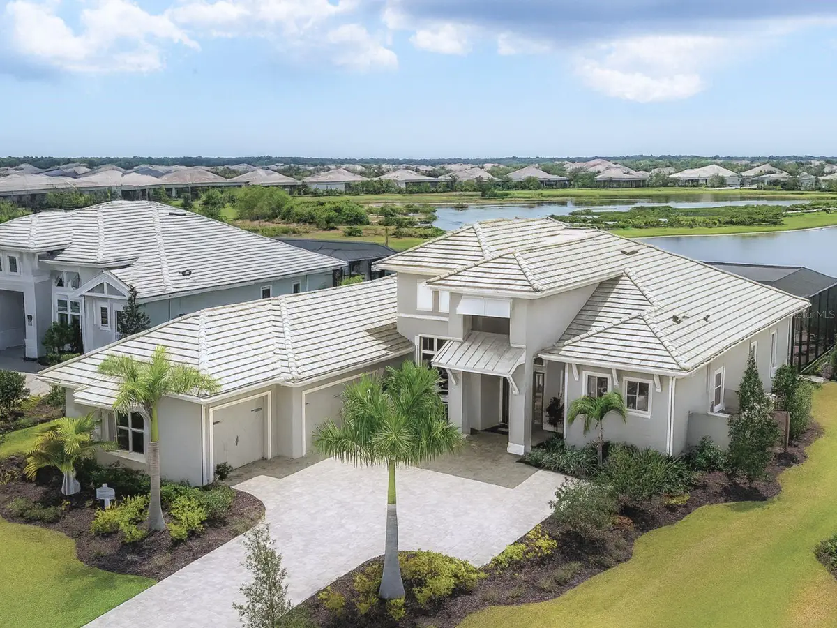 8477 Pavia Way, Lakewood Ranch, FL 34202 - Image #1