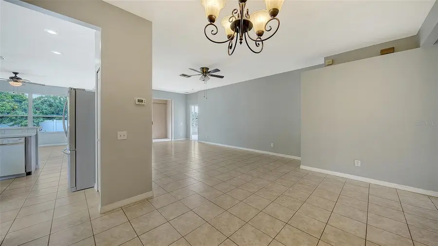 5513 47th Court E, Bradenton, FL 34203 - Image #2