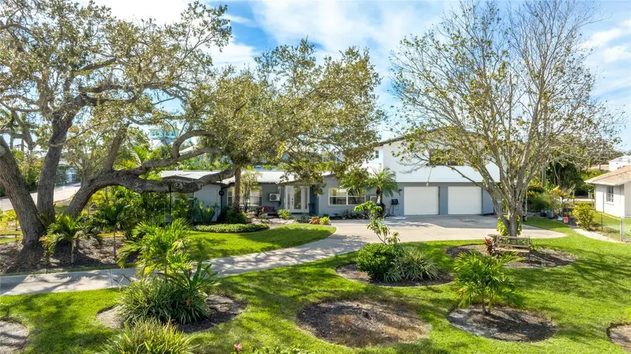 333 Sally Lee Drive, Ellenton, FL 34222 - Image #2