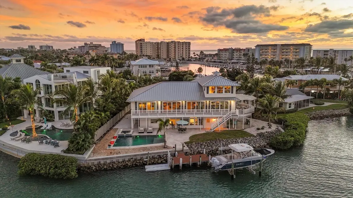 725 El Dorado Drive, Venice, FL 34285 - Image #1