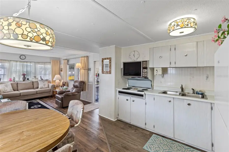 4019 Oakwood, Bradenton, FL 34208 - Image #3