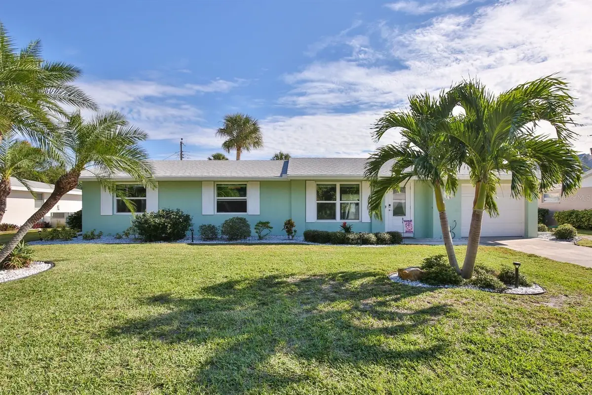 305 67th Street, Holmes Beach, FL 34217 - Image #1