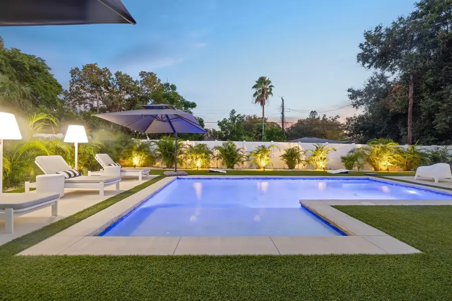 2160 Sunnyside Place, Sarasota, FL 34239 - Image #3