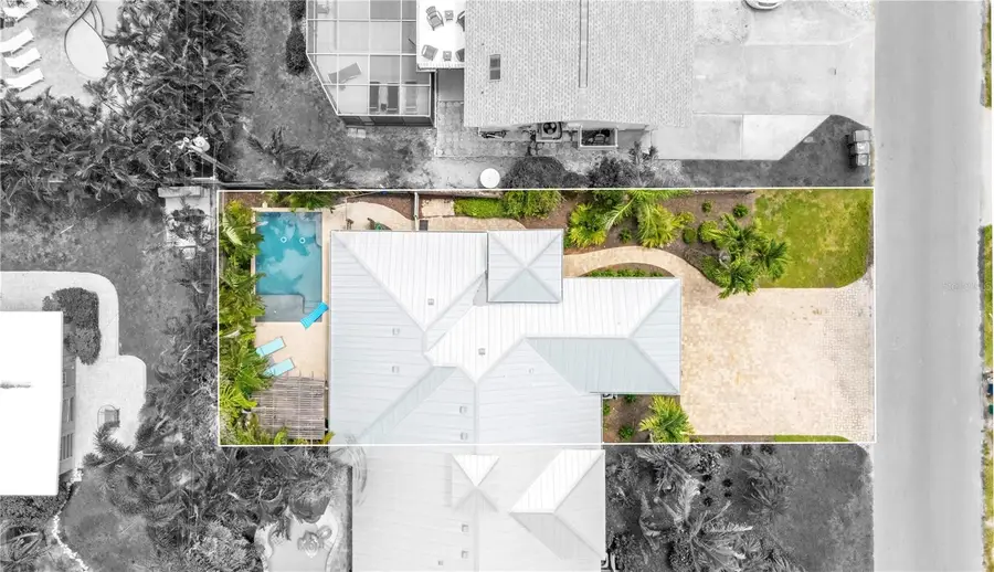 302 67th Street, Holmes Beach, FL 34217 - Image #3