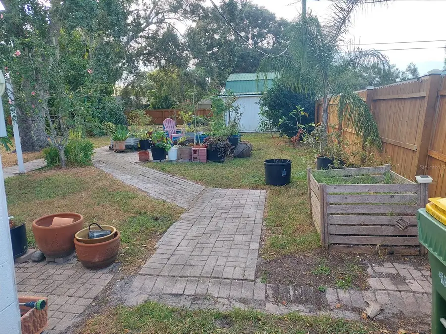 312 W Cornelius Circle, Sarasota, FL 34232 - Image #2