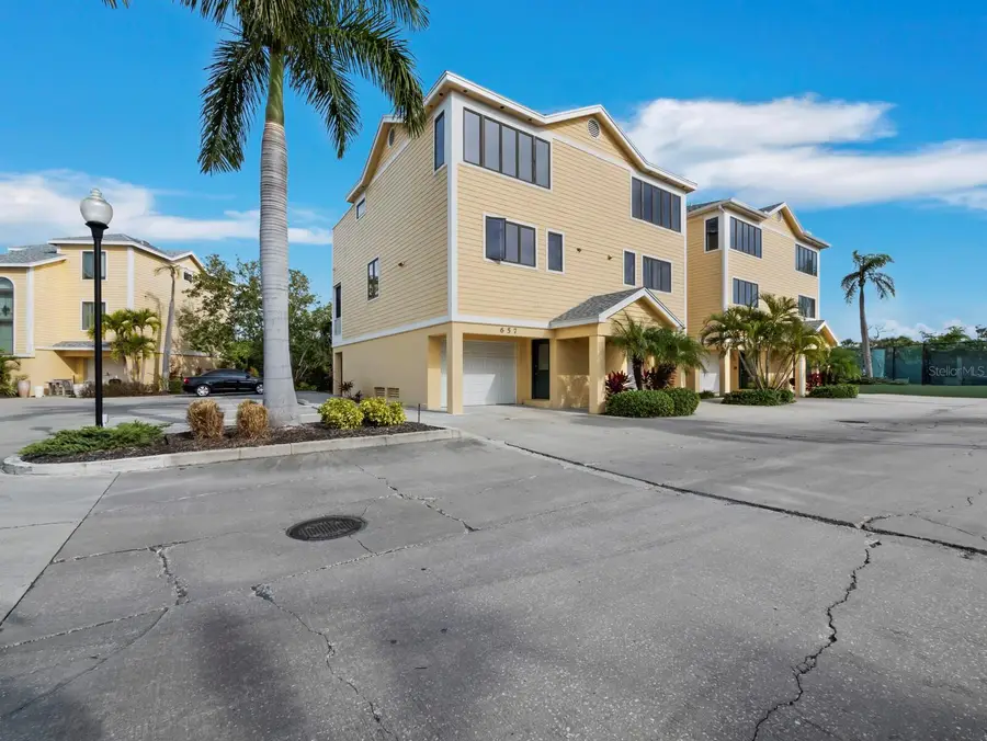 657 Cedars Court, Longboat Key, FL 34228 - Image #3