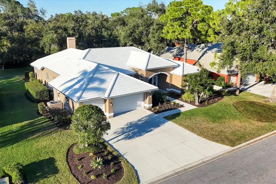 8576 Woodbriar Drive, Sarasota, FL 34238 - Image #2