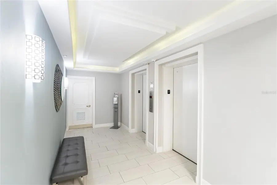 1212 Benjamin Franklin Drive #206, Sarasota, FL 34236 - Image #3