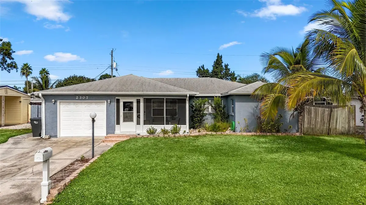 2307 N Wellesley Drive, Bradenton, FL 34207 - Image #1