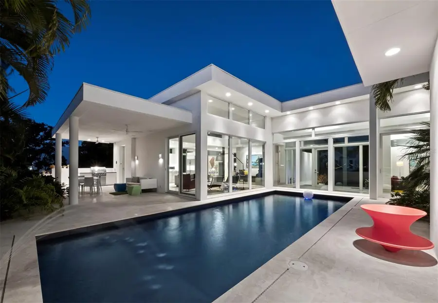 1235 Center Place, Sarasota, FL 34236 - Image #2