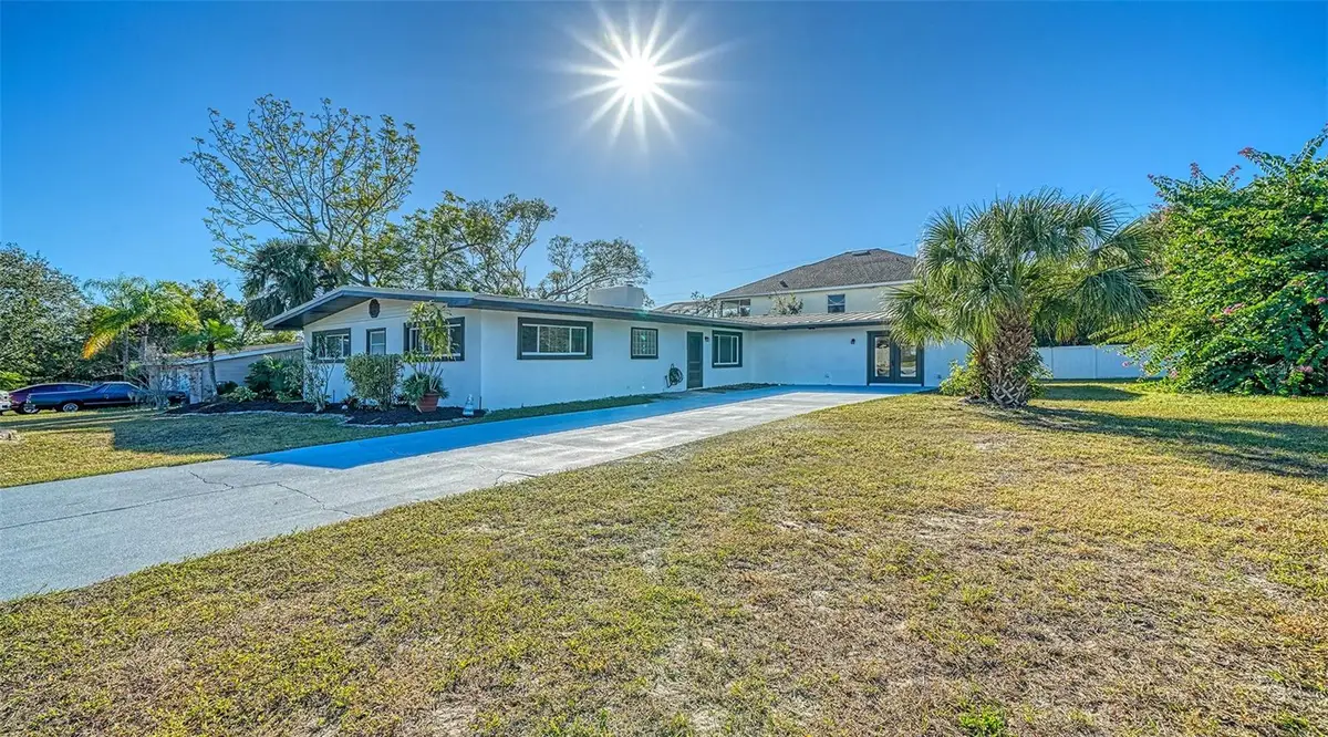 2452 Whippoorwill Circle, Sarasota, FL 34231 - Image #1