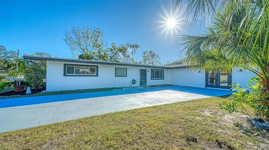 2452 Whippoorwill Circle, Sarasota, FL 34231 - Image #3