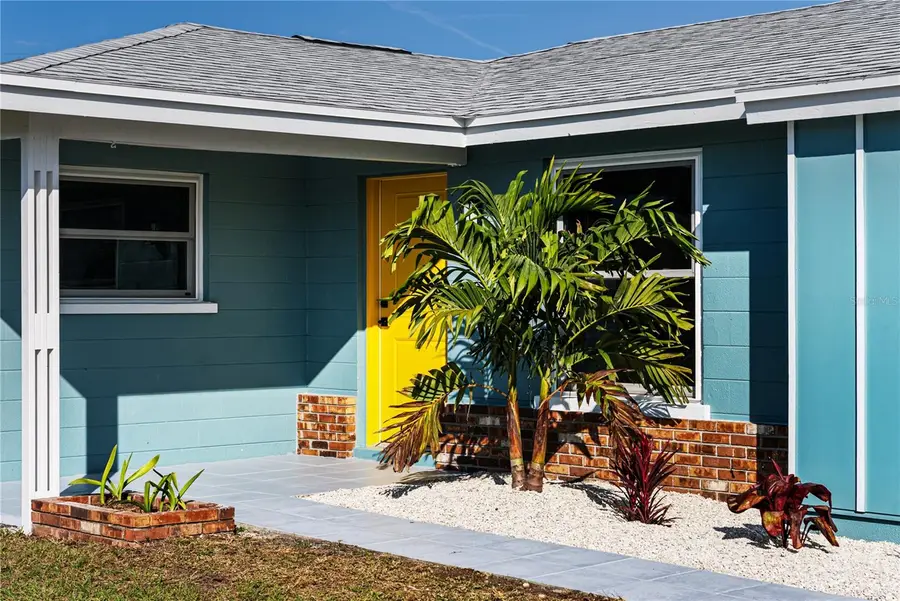 114 Francis Drive Ne, Port Charlotte, FL 33952 - Image #2