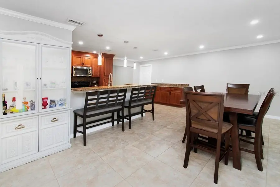 2490 Huffton Circle, Sarasota, FL 34235 - Image #3