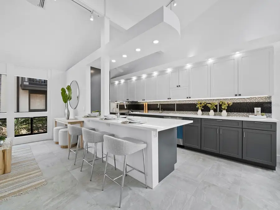 800 S Blvd Of The Presidents #19, Sarasota, FL 34236 - Image #2