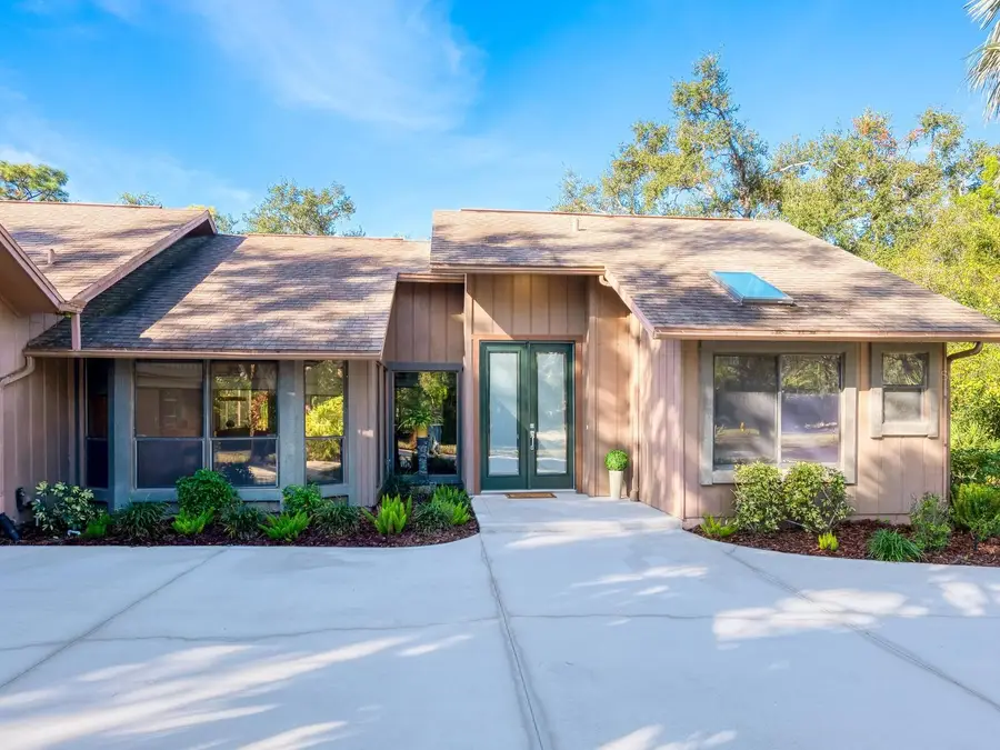 4729 Oak Run Drive, Sarasota, FL 34243 - Image #2