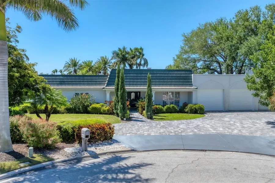 102 Seagull Lane, Sarasota, FL 34236 - Image #3