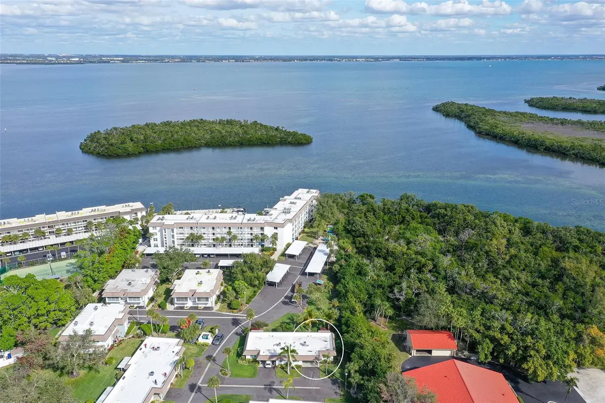 576 Sutton Place, Longboat Key, FL 34228 - Image #1