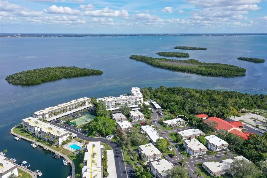 576 Sutton Place, Longboat Key, FL 34228 - Image #2