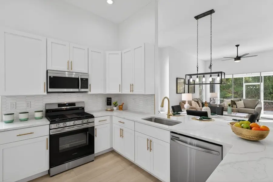 7739 Whitebridge Glen, Manatee, FL 34201 - Image #3