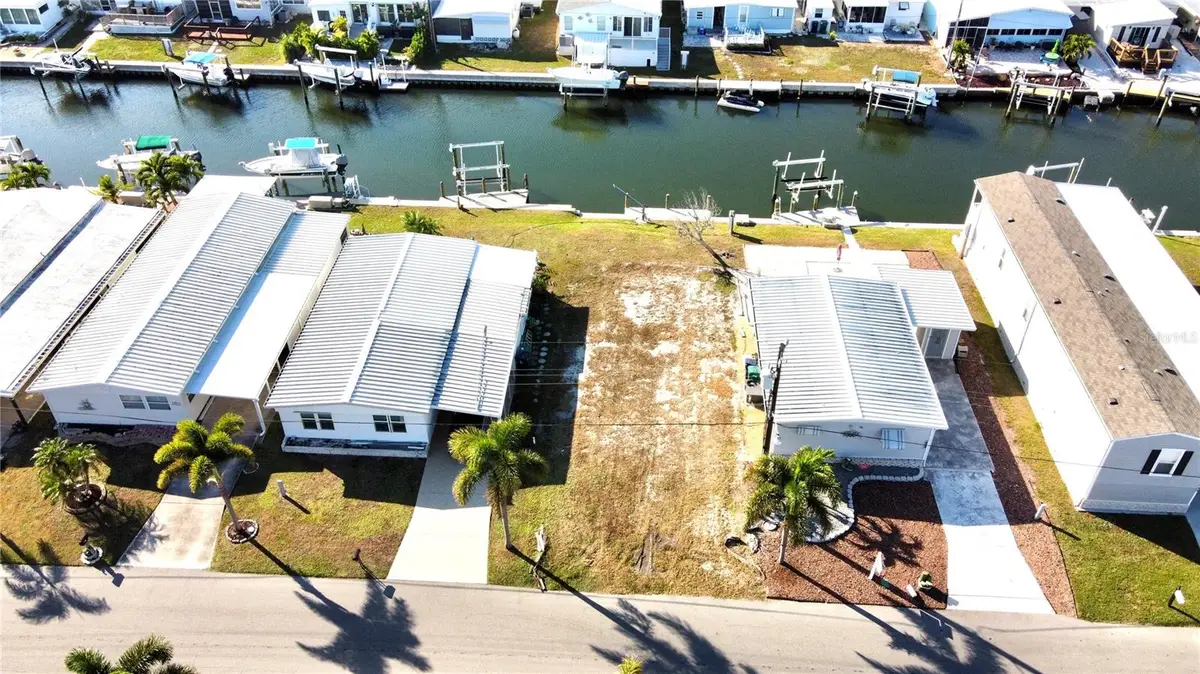 251 Aloha Drive, Palmetto, FL 34221 - Image #1