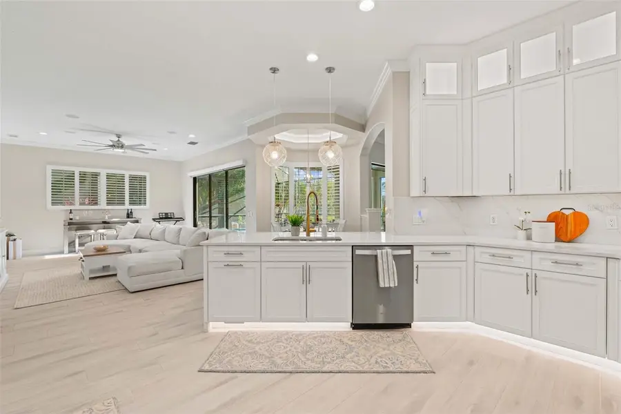 6470 Indigo Bunting Place, Lakewood Ranch, FL 34202 - Image #3