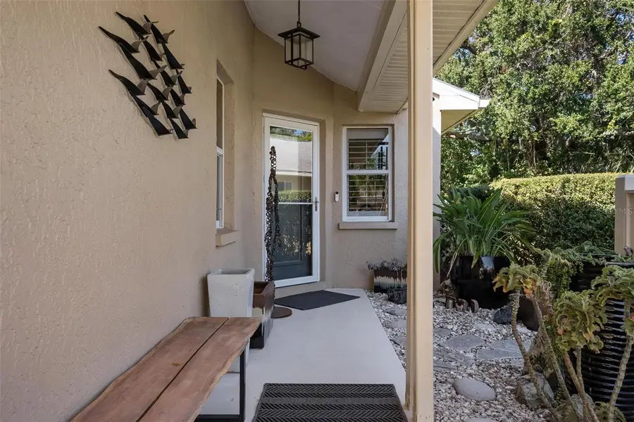 226 Chartley Court N, Sarasota, FL 34232 - Image #2