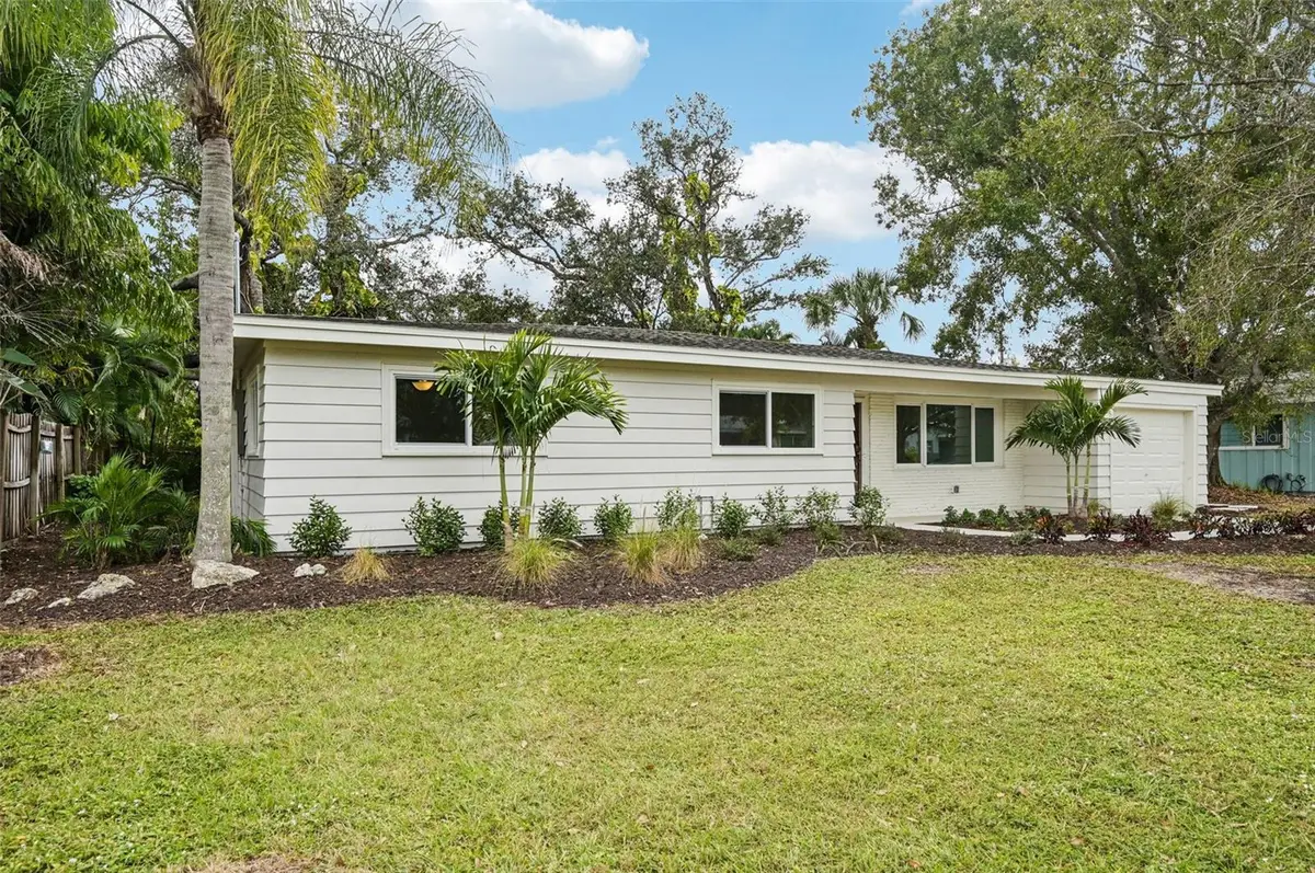 3182 Hatton Street, Sarasota, FL 34237 - Image #1
