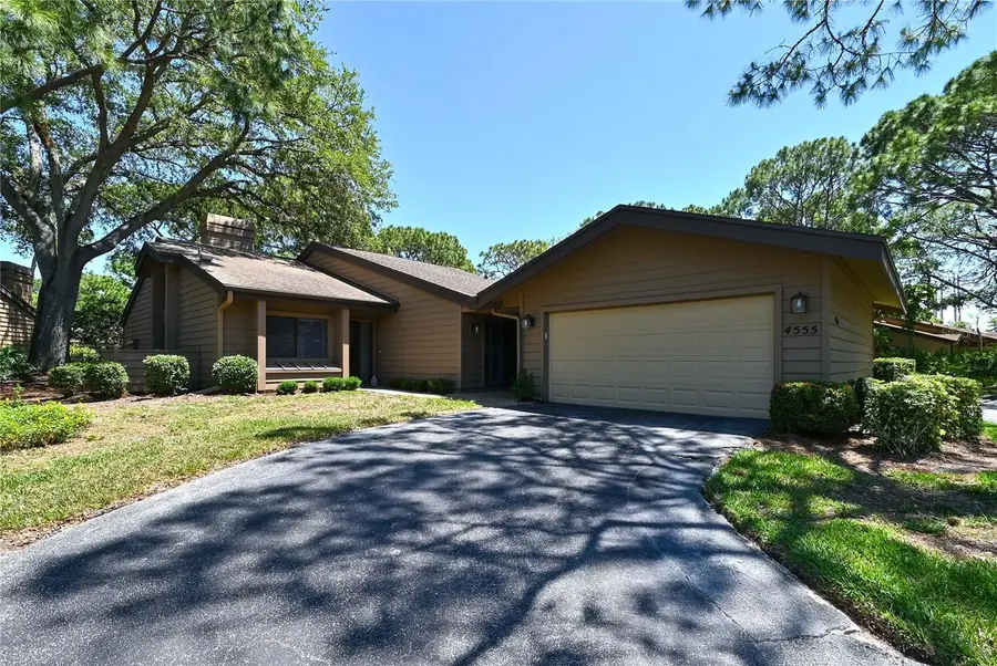 4555 Chandlers Forde #47, Sarasota, FL 34235 - Image #2