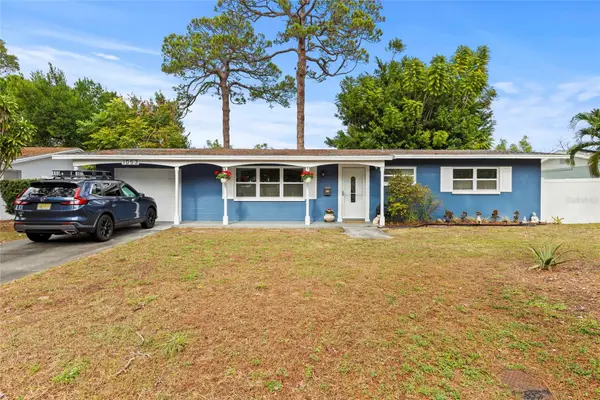 1053 66th Avenue S, ST PETERSBURG, FL 33705