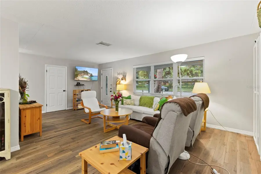 1053 66th Avenue S, Saint Petersburg, FL 33705 - Image #3