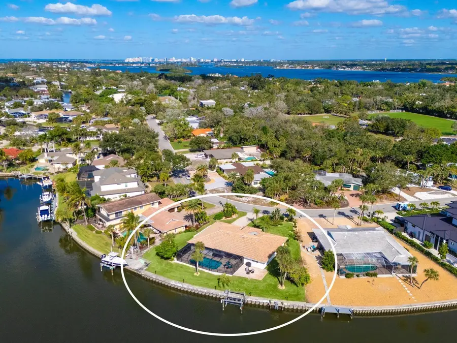 5348 Shadow Lawn Drive, Sarasota, FL 34242 - #3