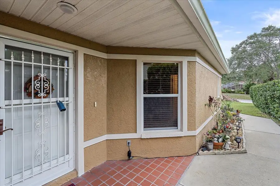 5508 Gardens Drive, Sarasota, FL 34243 - Image #2