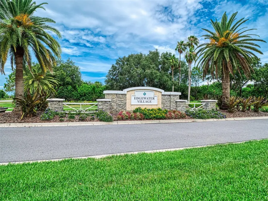 8408 Whispering Woods Court, Lakewood Ranch, FL 34202 - Image #3