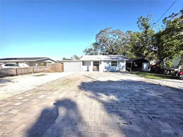 2137 4th Street E, BRADENTON, FL 34208