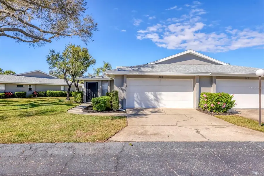 3930 Center Gate Circle #16, Sarasota, FL 34233 - Image #3