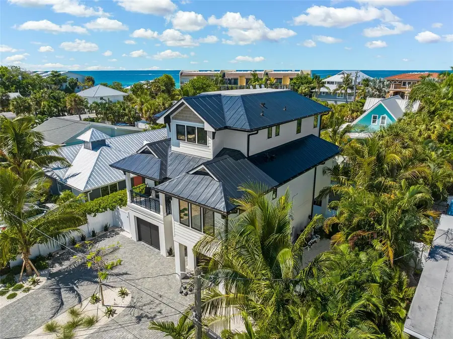 5612 Guava Street, Holmes Beach, FL 34217 - Image #2