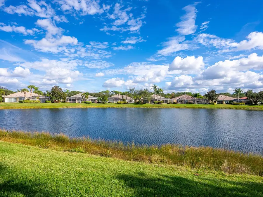 7675 Uliva Way, Sarasota, FL 34238 - Image #2