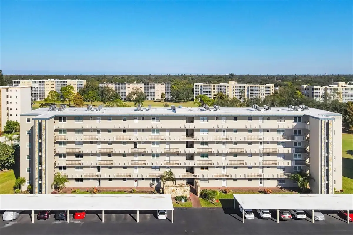 3820 Ironwood Lane #106I, Bradenton, FL 34209 - Image #1