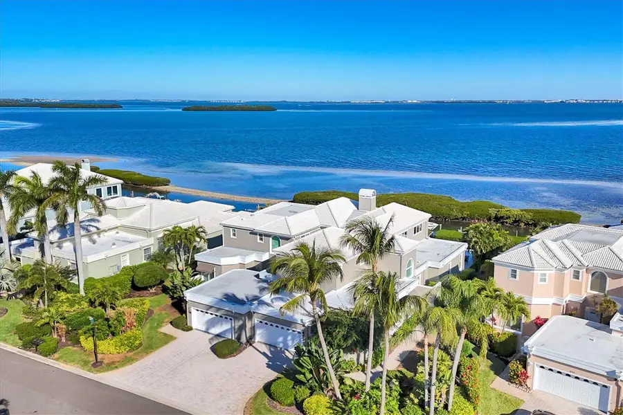 3540 Mistletoe Lane, Longboat Key, FL 34228 - Image #2