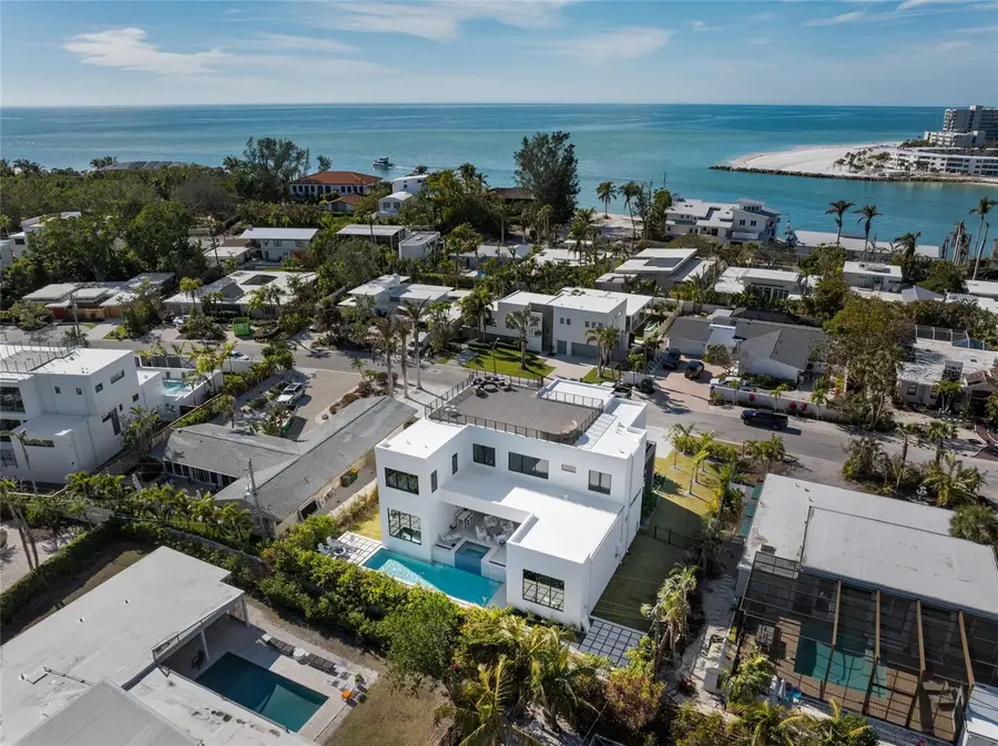 1212 Center Place, Sarasota, FL 34236 - Image #2