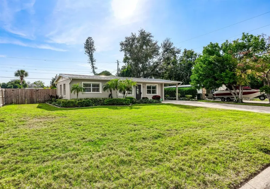 1711 Marilyn Avenue, Bradenton, FL 34207 - Image #2