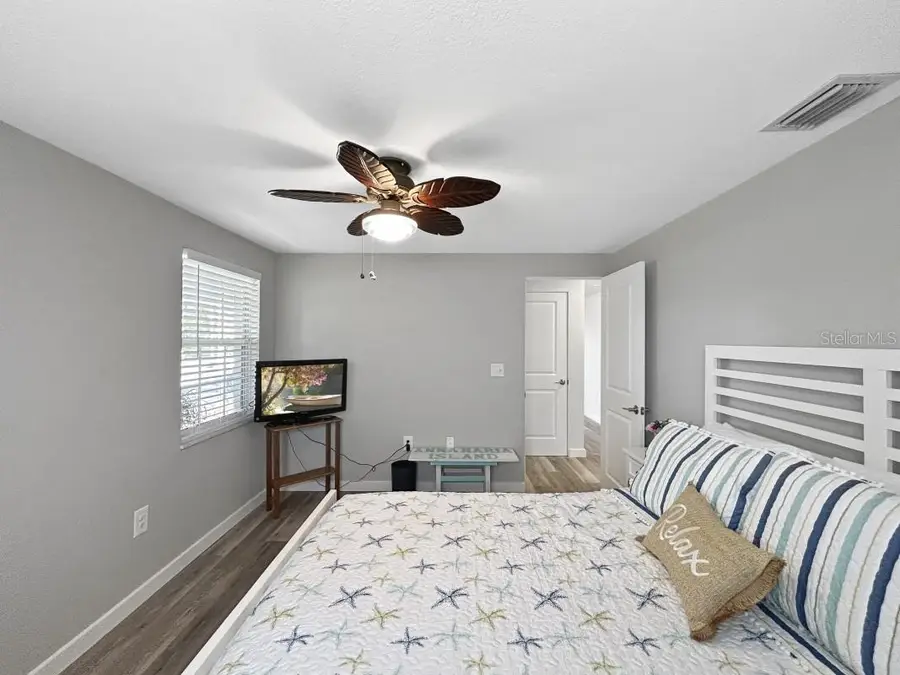 10011 46th Avenue W, Bradenton, FL 34210 - Image #3